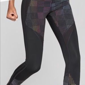 Athleta Aurora precision 7/8 tights